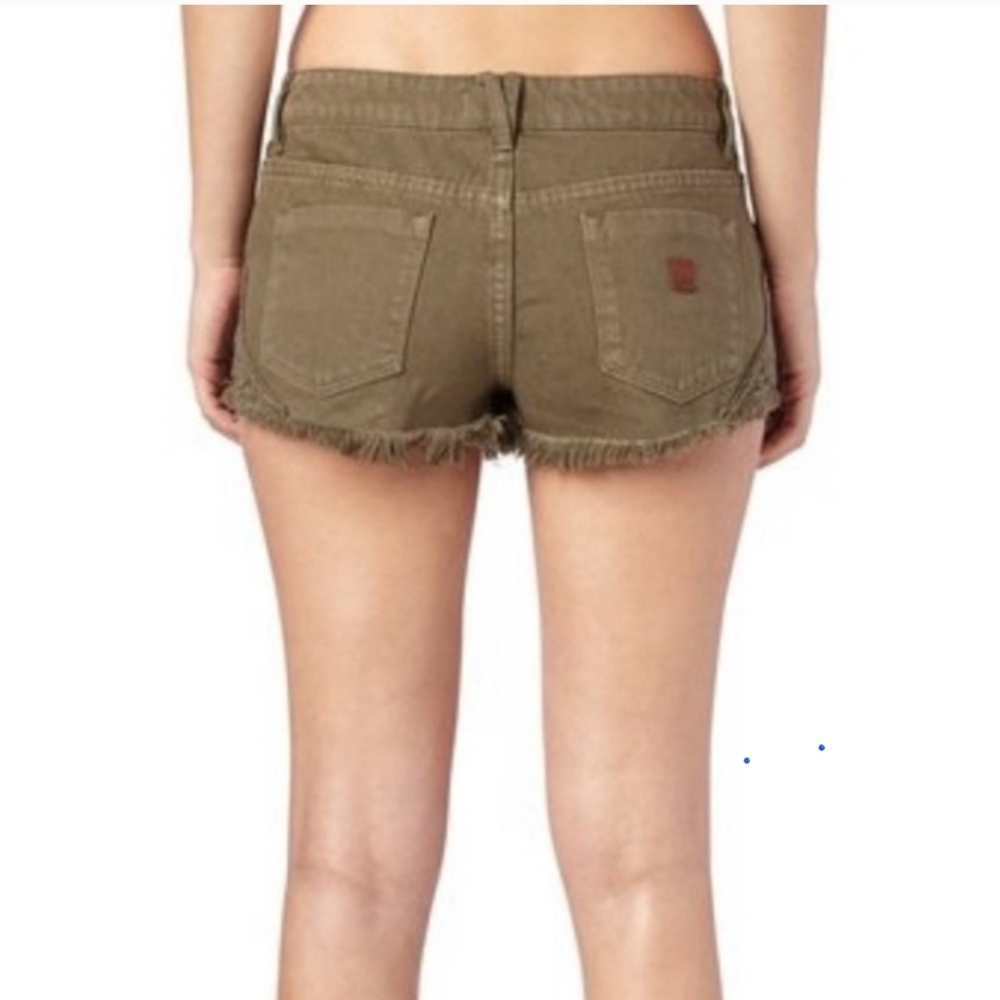 NEW Olive Crochet Detail Roxy Shorts - Picture 2 of 10